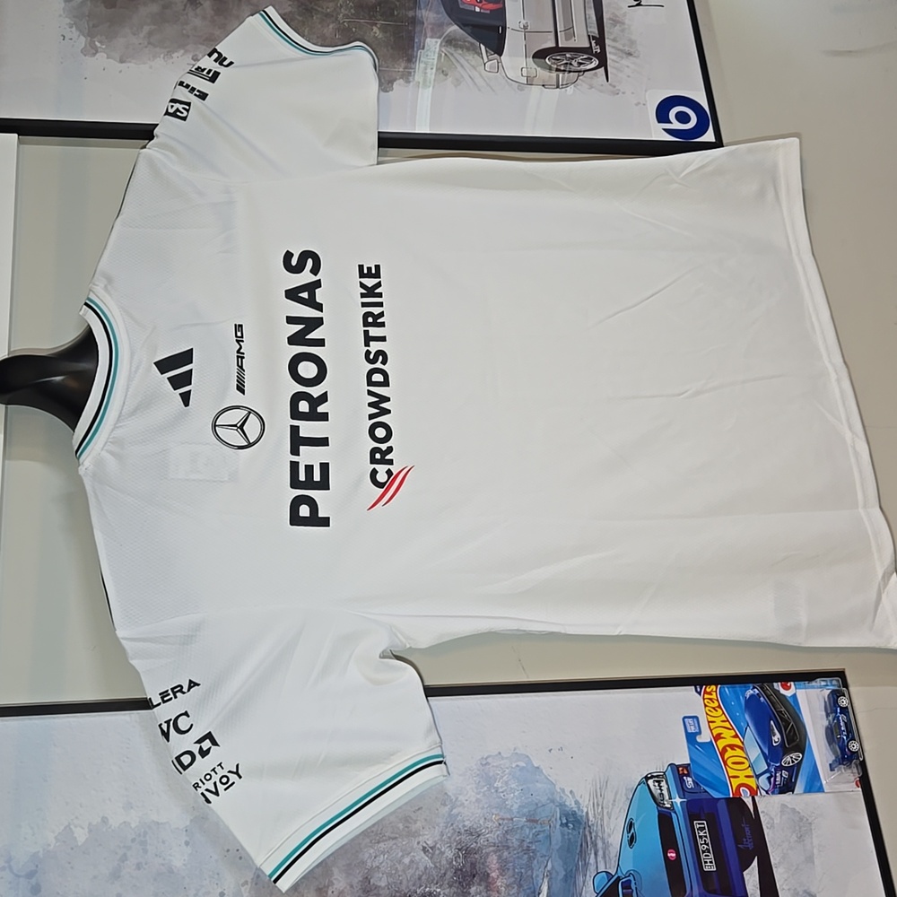 XL Mercedes AMG Petronas Formula 1 Racing Fan Jersey - Picture 8 of 9